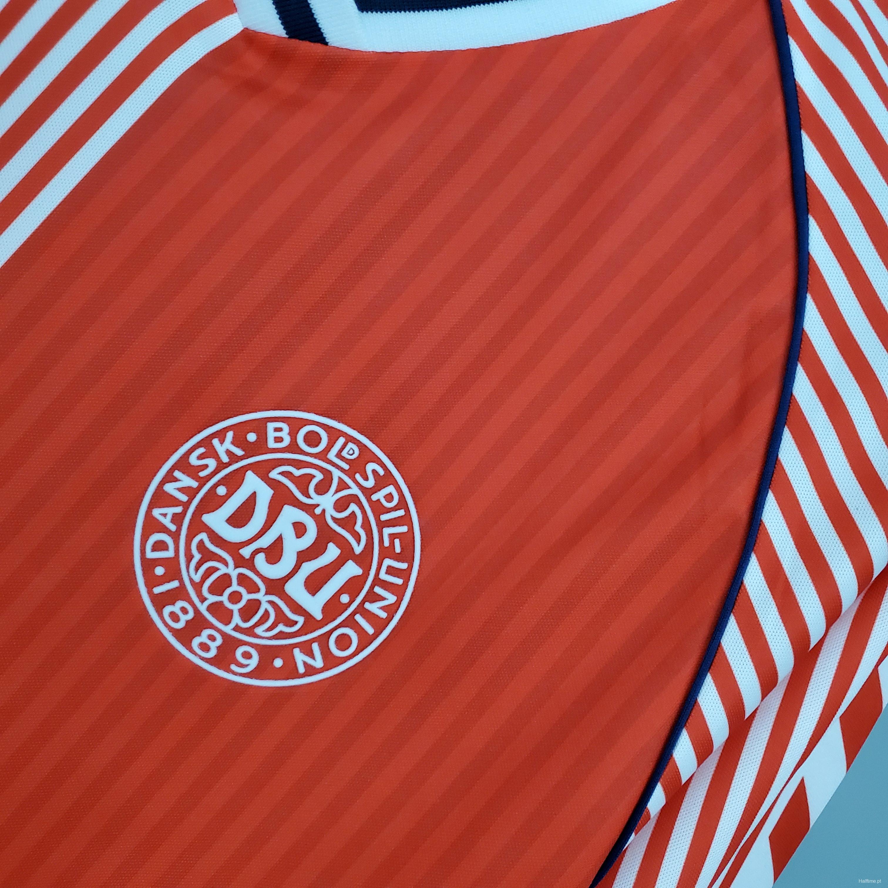 Retro Denmark 1986 home Soccer Jersey