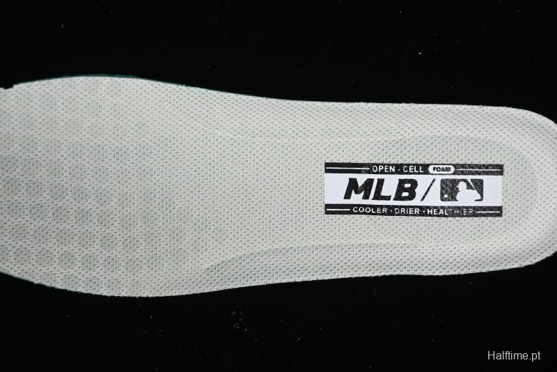 MLB Chunky Classic Base Heel Monogram Lightweight Platform Sneakers with 6cm Height Boost - 3ASXCBH4N50BKS