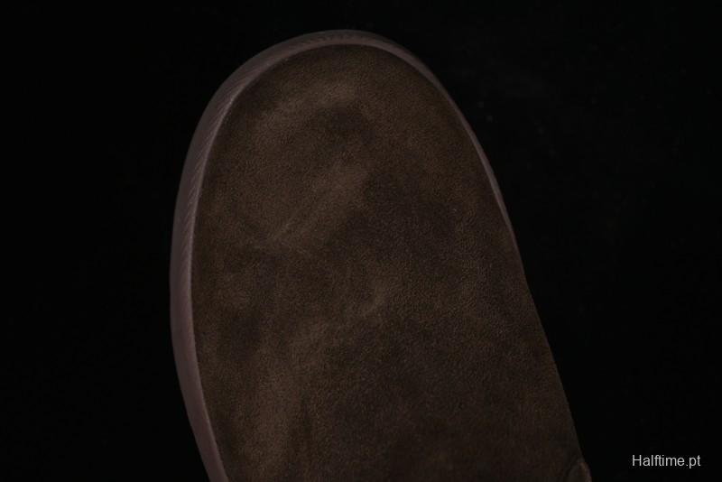 UGG Burleigh Chelsea Winter Boots for Men with Lightweight Anti-Slip Sole and Genuine Wool Leather - 1152050