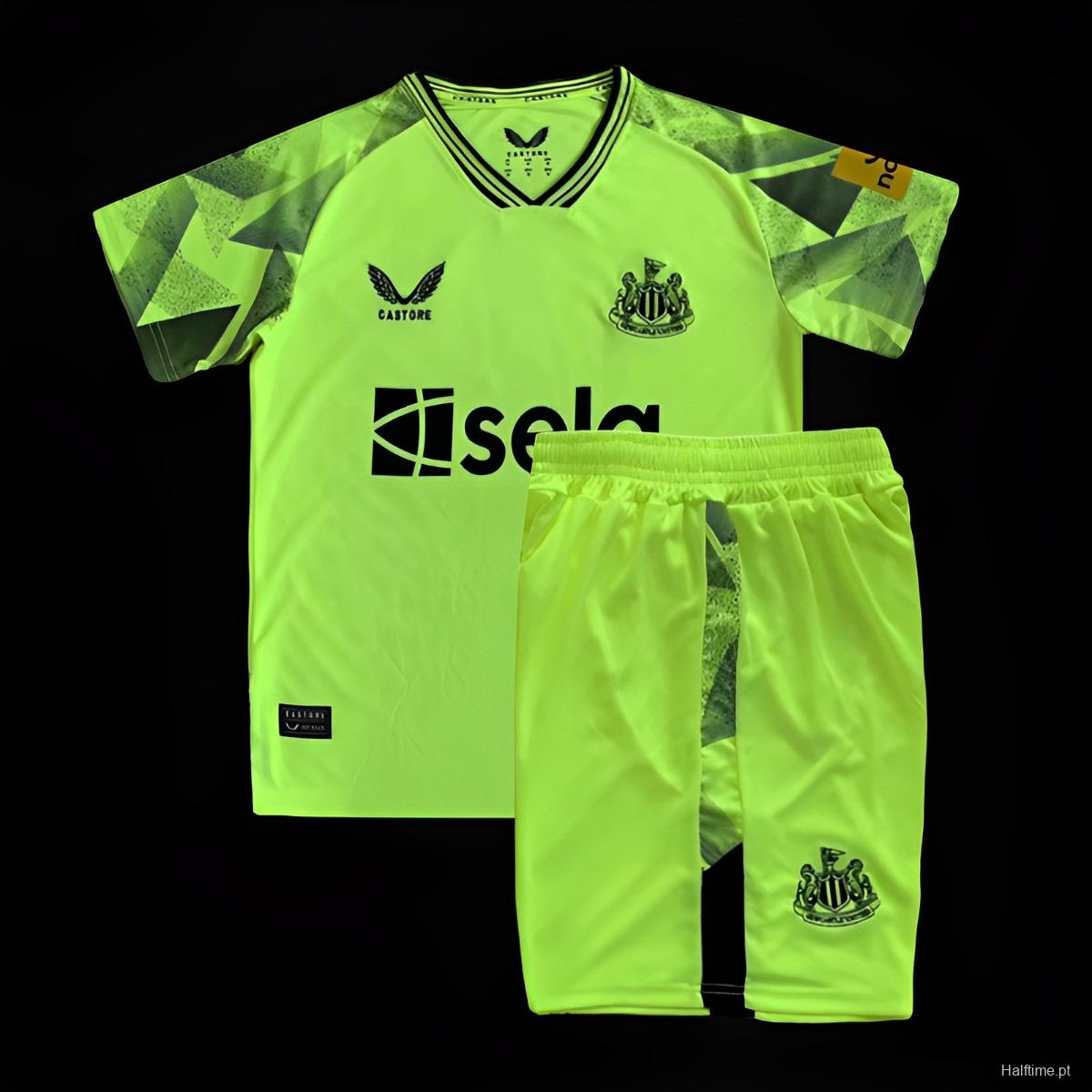 23/24 Kids Newcastle United Green Goalkeeper Jersey